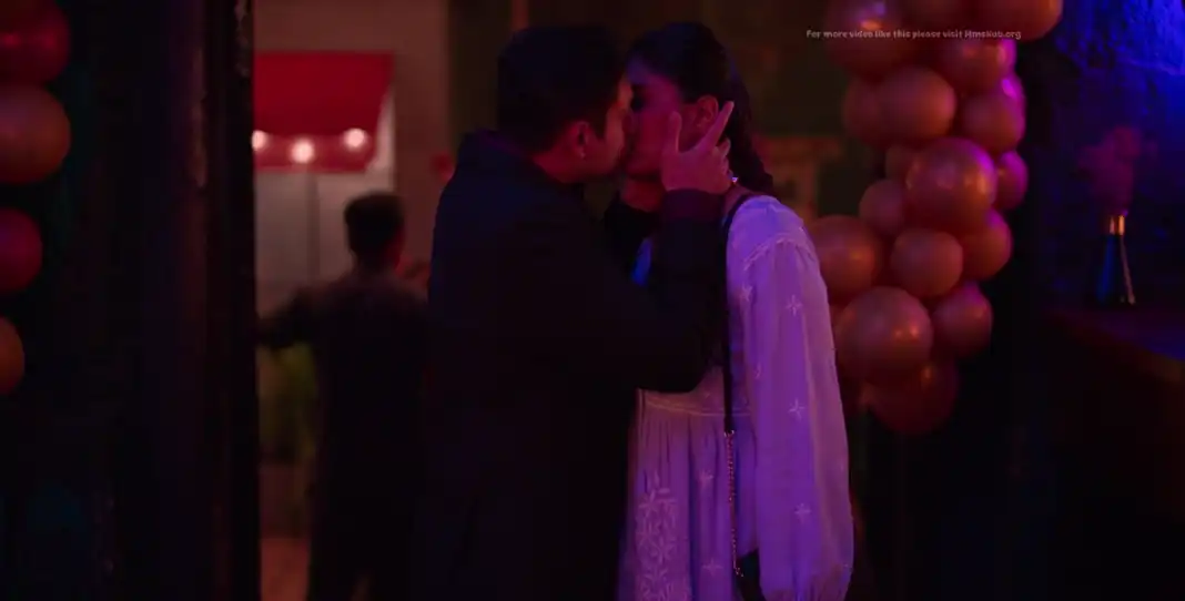 Kira Narayanan Makeout kiss scene from Jee Karda webseries thumbnail